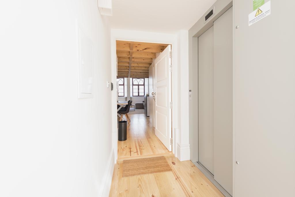 Lovelystay-Modern Loft City Center Порту Экстерьер фото