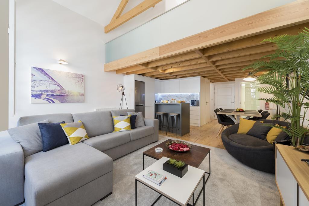 Lovelystay-Modern Loft City Center Порту Экстерьер фото
