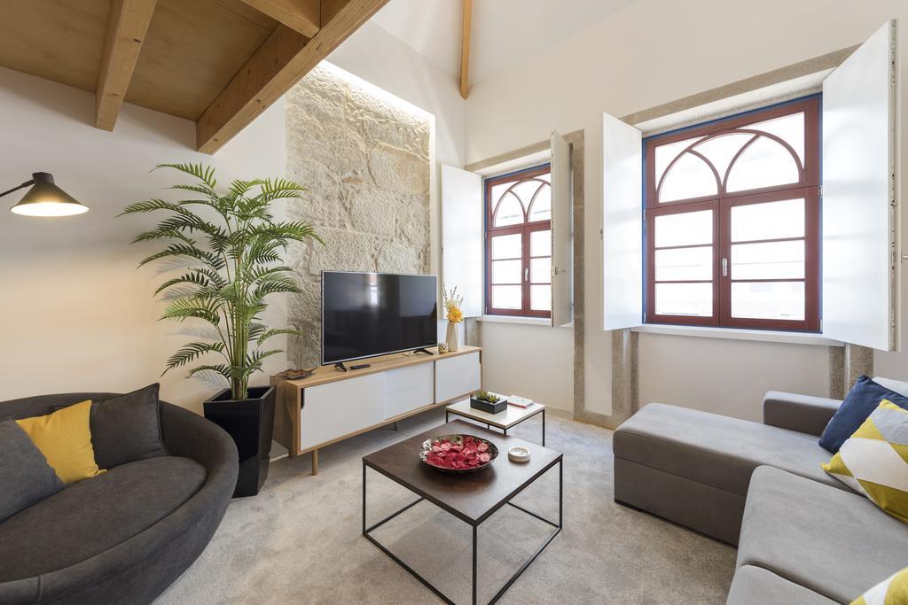 Lovelystay-Modern Loft City Center Порту Экстерьер фото