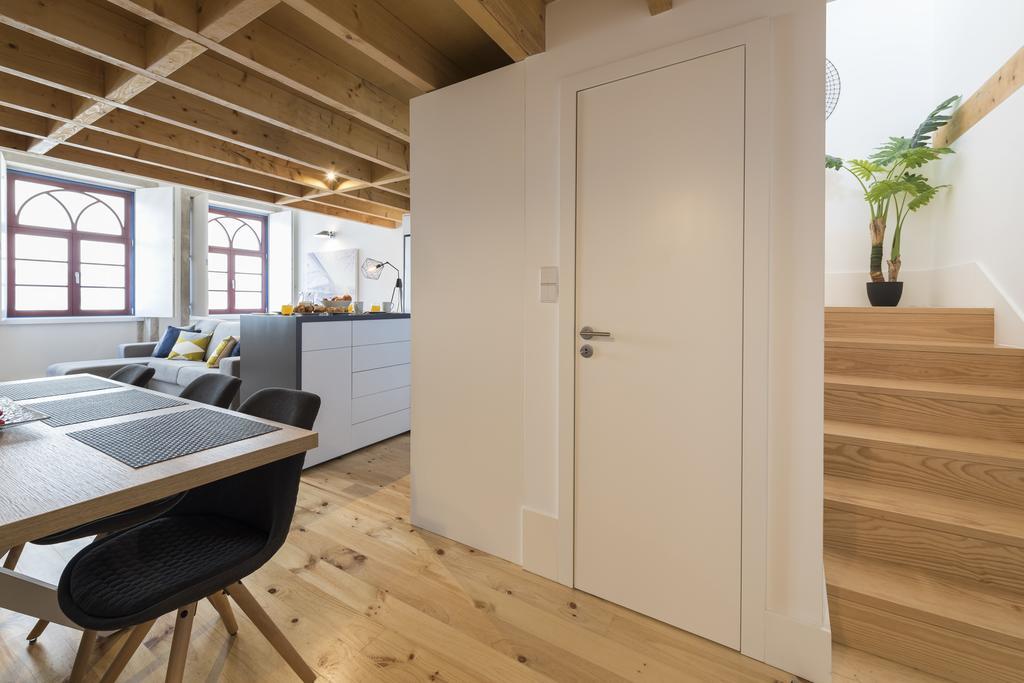 Lovelystay-Modern Loft City Center Порту Экстерьер фото
