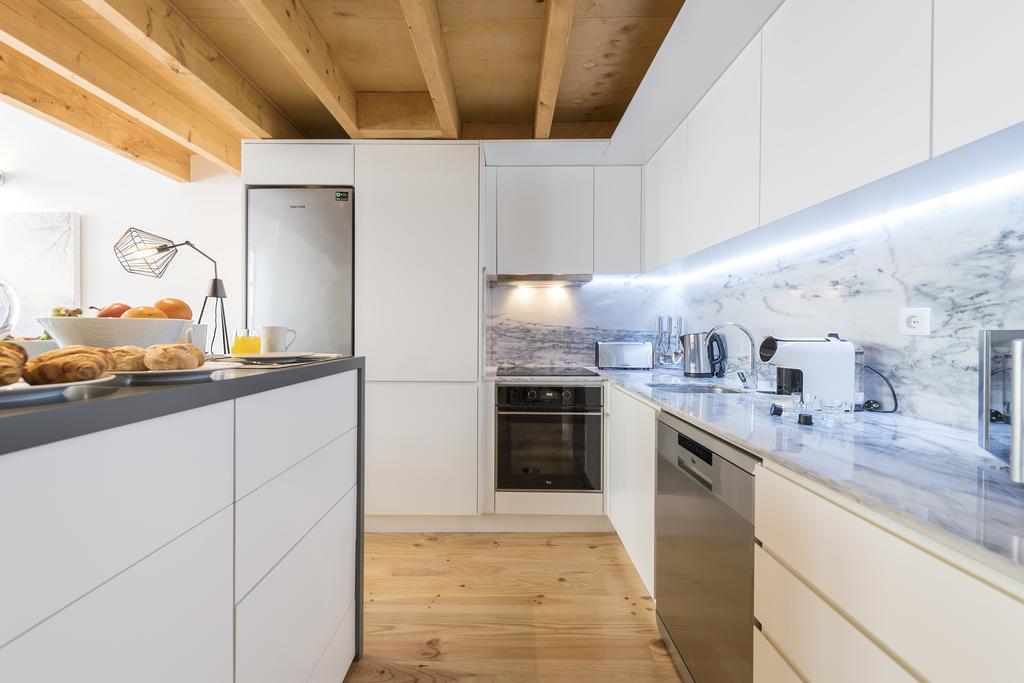 Lovelystay-Modern Loft City Center Порту Экстерьер фото