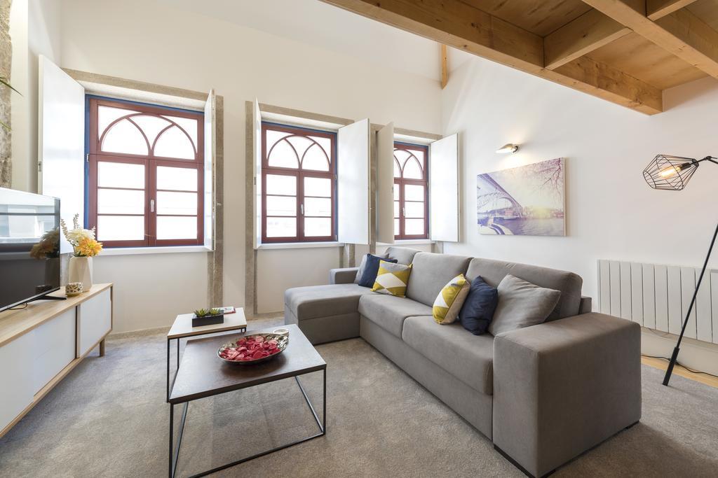 Lovelystay-Modern Loft City Center Порту Экстерьер фото