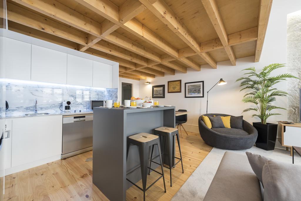 Lovelystay-Modern Loft City Center Порту Экстерьер фото